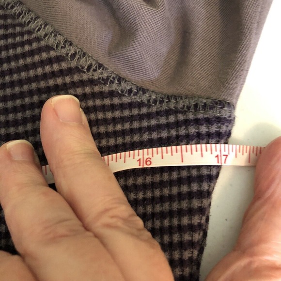 Columbia Tunnel Style Hooded Pullover Plum Purple Top Women’s Medium Textured - Picture 10 of 10